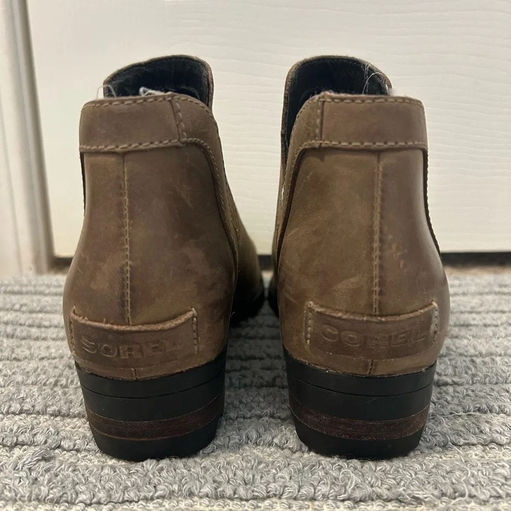 Sorel Brown Leather Ankle Boots size 6.5 - Picture 2 of 2